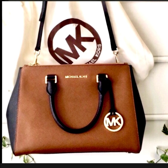 👜Authentic! Vintage MK classic bag great size for everyday bag excellent. - Picture 1 of 10